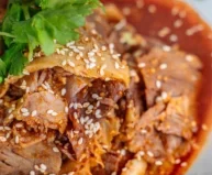 Couples Sliced Beef In Chili Sauce