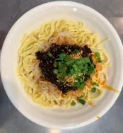 Cool Noodle W. Garlic Sauce