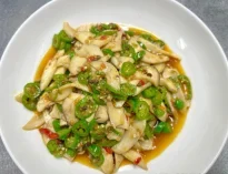 King Oyster Mushroom W. Red & Green Pepper
