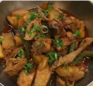 Chicken In Earthen Pot