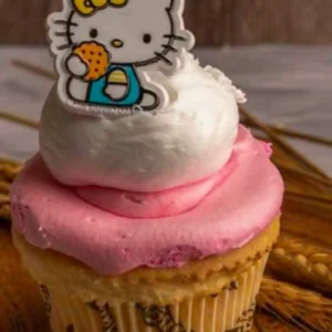 Hello Kitty Cupcake
