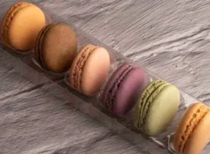 Pistachio Macaron (1)