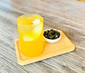 White Peach Oolong Tea白桃乌龙茶